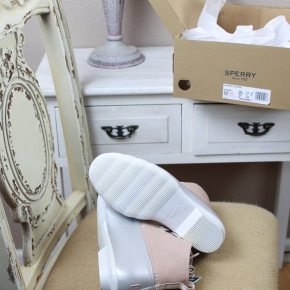 Last one- Sperry Saltwater Duck Boots NWT Size 8.5 - Picture 4 of 4